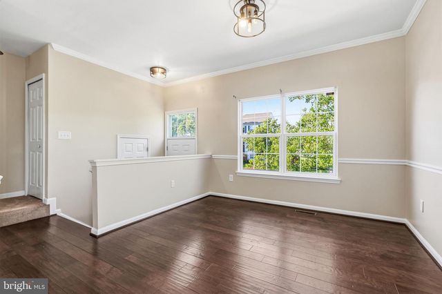 8699 FARNHAM WAY, Bristow, VA 20136