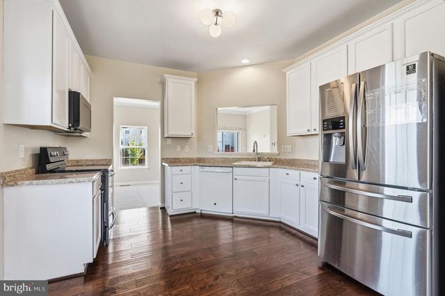 8699 FARNHAM WAY, Bristow, VA 20136