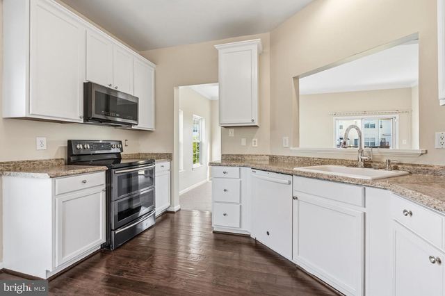 8699 FARNHAM WAY, Bristow, VA 20136