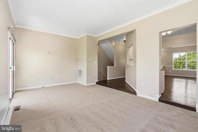 8699 FARNHAM WAY, Bristow, VA 20136