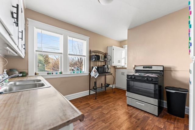 1607 7th Avenue, Rockford, IL 61104