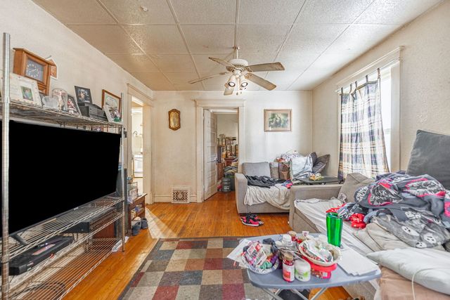 1607 7th Avenue, Rockford, IL 61104