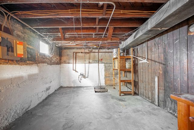 1607 7th Avenue, Rockford, IL 61104