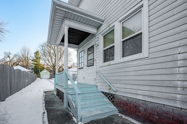 1607 7th Avenue, Rockford, IL 61104