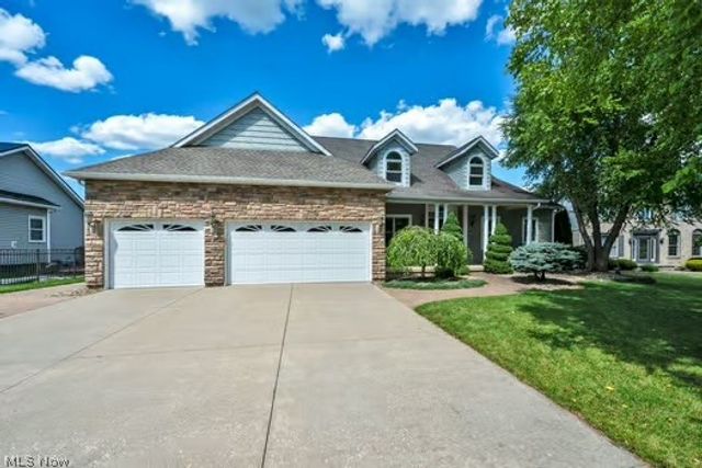 3223 Evelynton Place E, Stow, OH 44224