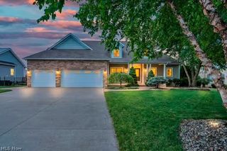 3223 Evelynton Place E, Stow, OH 44224