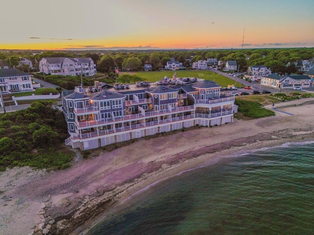 286 Grand Avenue 4U, Falmouth, MA 02540