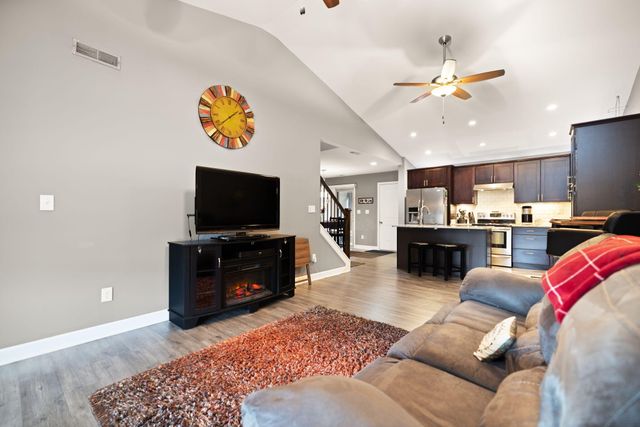 717 Newtown Springs Drive, Lexington, KY 40511