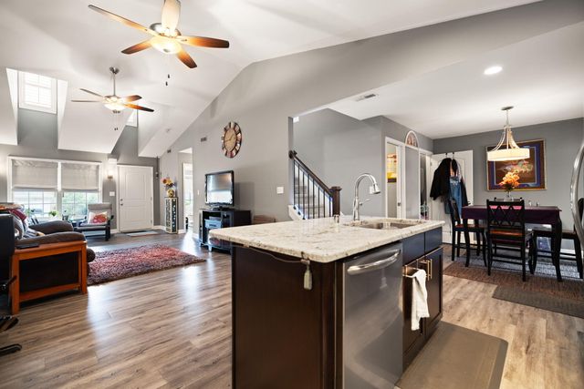 717 Newtown Springs Drive, Lexington, KY 40511