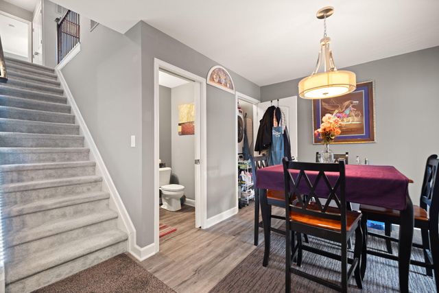 717 Newtown Springs Drive, Lexington, KY 40511