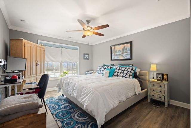 717 Newtown Springs Drive, Lexington, KY 40511