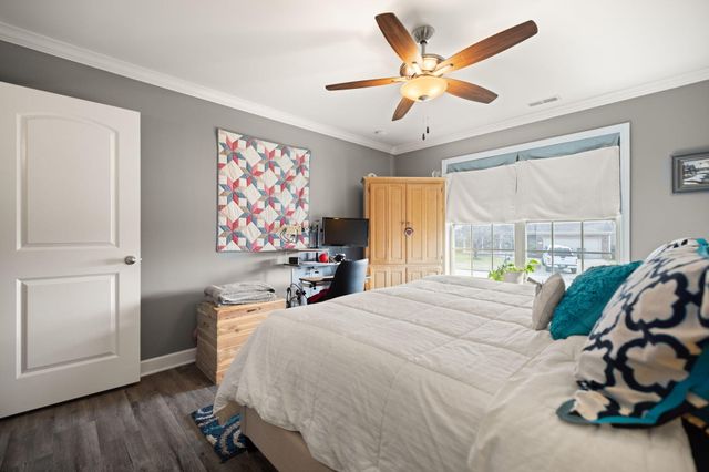 717 Newtown Springs Drive, Lexington, KY 40511