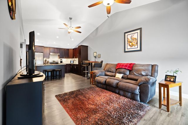 717 Newtown Springs Drive, Lexington, KY 40511