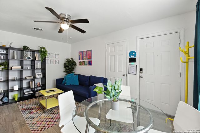 511 Venice, San Antonio, TX 78201