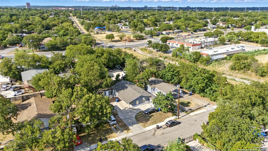 511 Venice, San Antonio, TX 78201