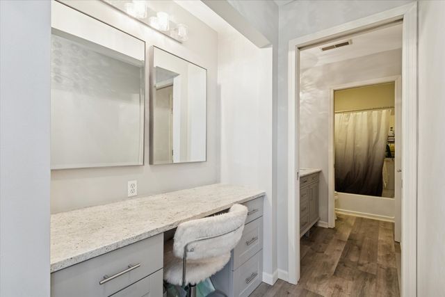 7326 Mabels Way 49, Loves Park, IL 61111