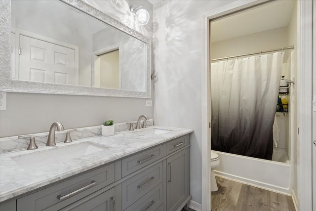 7326 Mabels Way 49, Loves Park, IL 61111