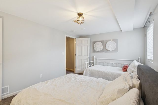 7326 Mabels Way 49, Loves Park, IL 61111