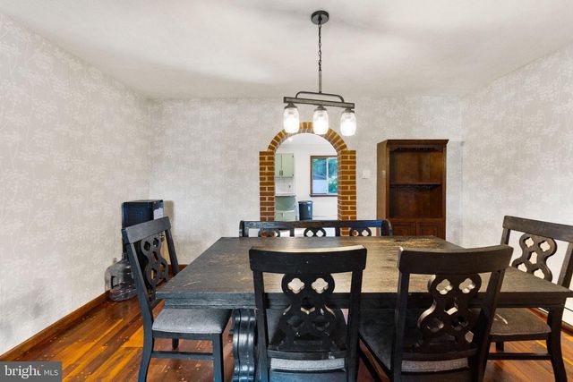 73 EVERGREEN, Doylestown, PA 18901