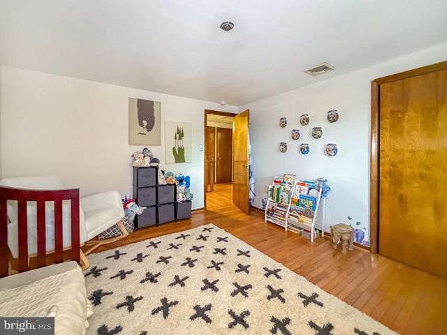 73 EVERGREEN, Doylestown, PA 18901