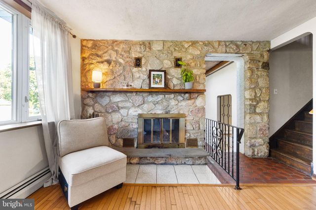 73 EVERGREEN, Doylestown, PA 18901