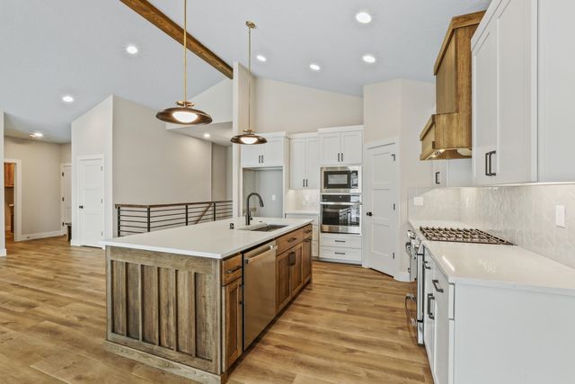 3935 S Glendora Dr, Spokane, WA 99223