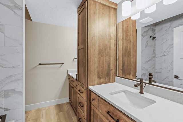 3935 S Glendora Dr, Spokane, WA 99223