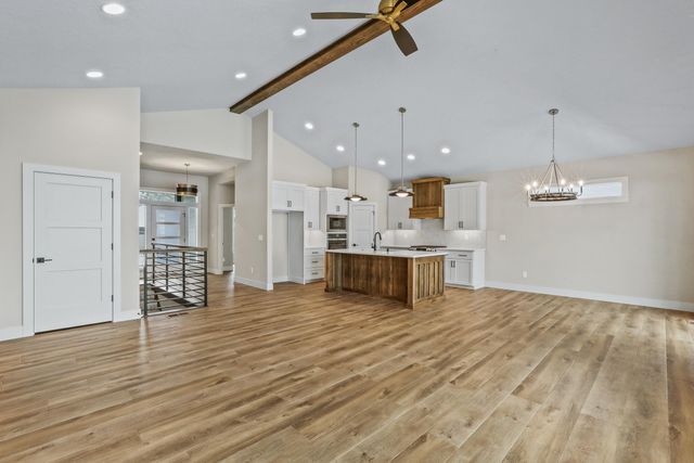 3935 S Glendora Dr, Spokane, WA 99223