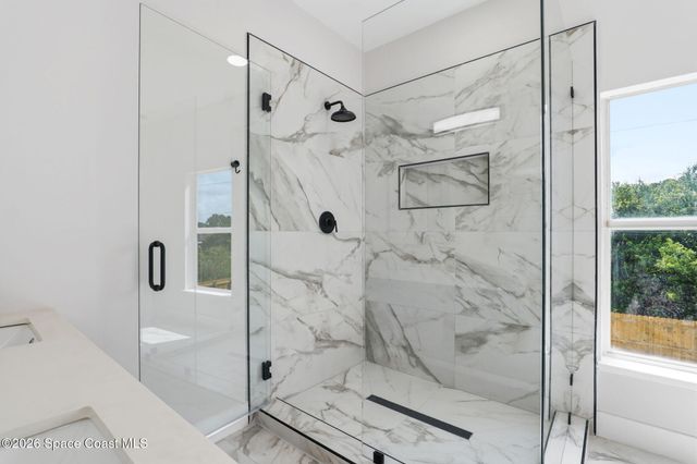518 Sauders Road SE, Palm Bay, FL 32909
