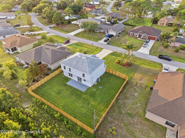 518 Sauders Road SE, Palm Bay, FL 32909