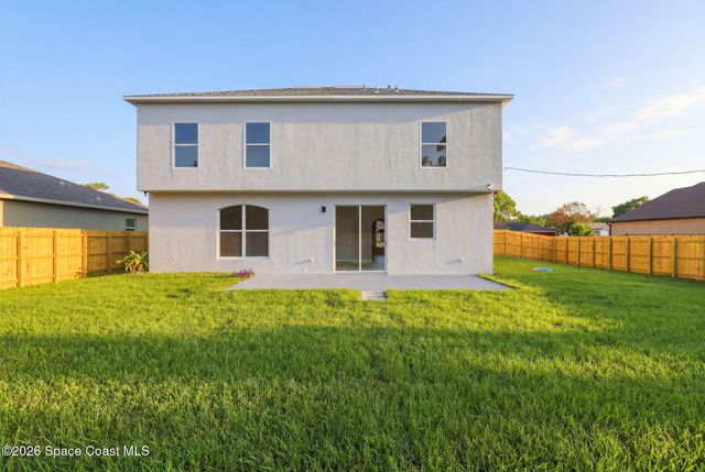 518 Sauders Road SE, Palm Bay, FL 32909