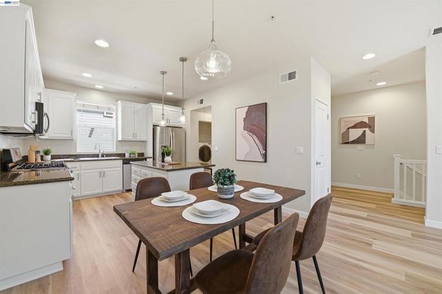 4220 Providence Ter, Fremont, CA 94538