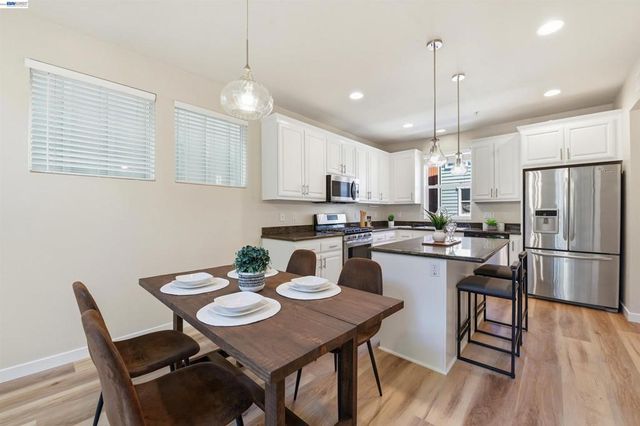 4220 Providence Ter, Fremont, CA 94538