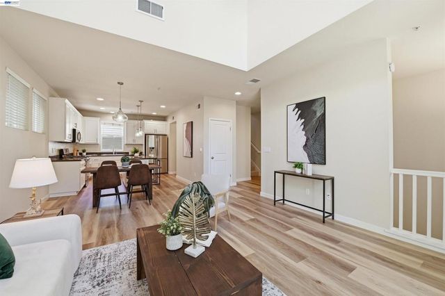 4220 Providence Ter, Fremont, CA 94538