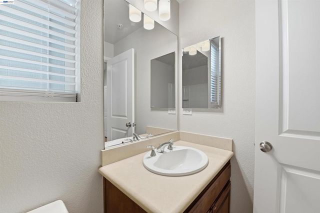 4220 Providence Ter, Fremont, CA 94538