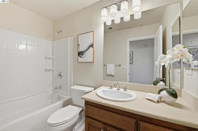 4220 Providence Ter, Fremont, CA 94538