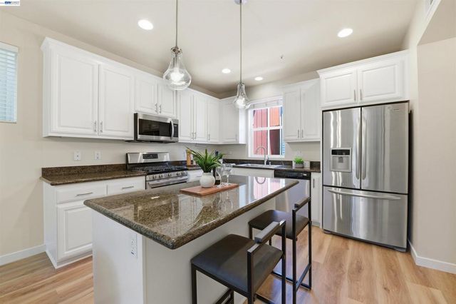 4220 Providence Ter, Fremont, CA 94538