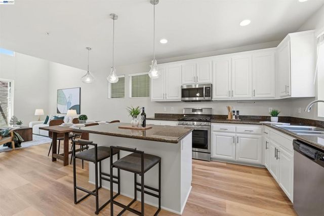 4220 Providence Ter, Fremont, CA 94538