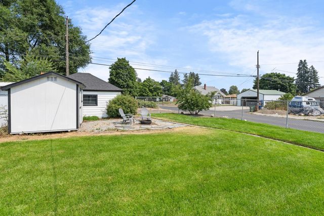 727 E Crown Ave, Spokane, WA 99207
