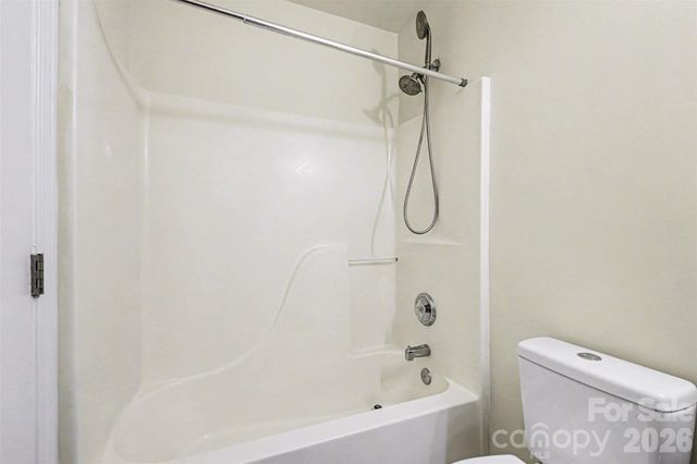 7515 Woodknoll Drive, Charlotte, NC 28217