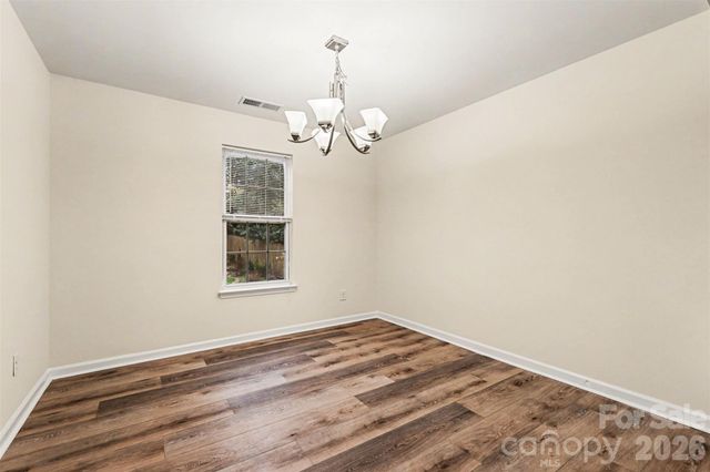 7515 Woodknoll Drive, Charlotte, NC 28217