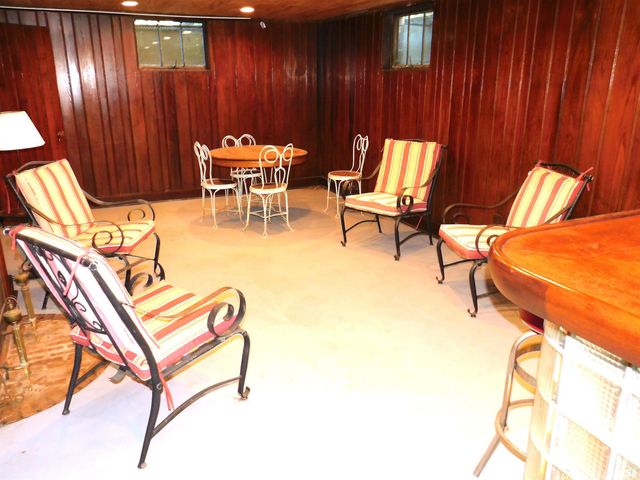 4 SUNSET Lane, Springfield, IL 62707