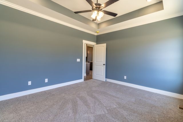 2060 Beverly Ct, Springfield, TN 37172