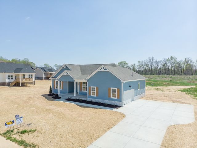 2060 Beverly Ct, Springfield, TN 37172