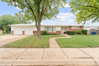 1031 Merrily Cir, Salina, KS 67401