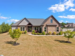 640 Double Bridge Road, Boiling Springs, SC 29316