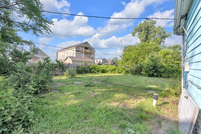 2124 Halleck Street, Detroit, MI 48212