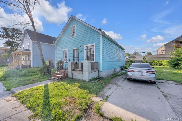 2124 Halleck Street, Detroit, MI 48212