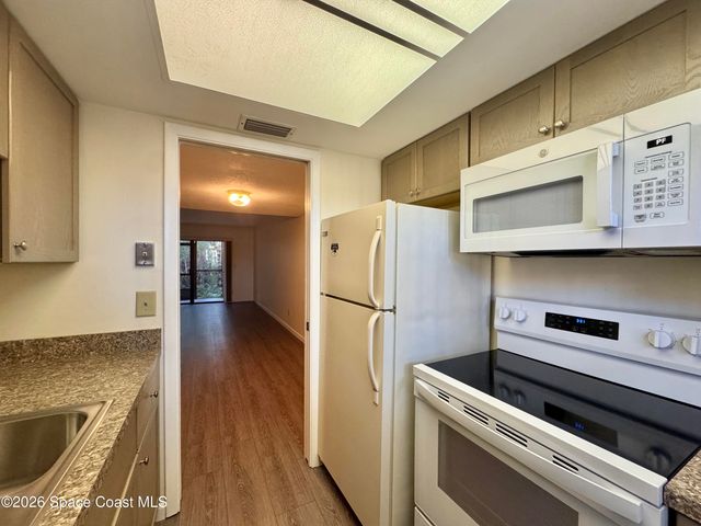 2673 Golf Lake Circle 1311, Melbourne, FL 32935