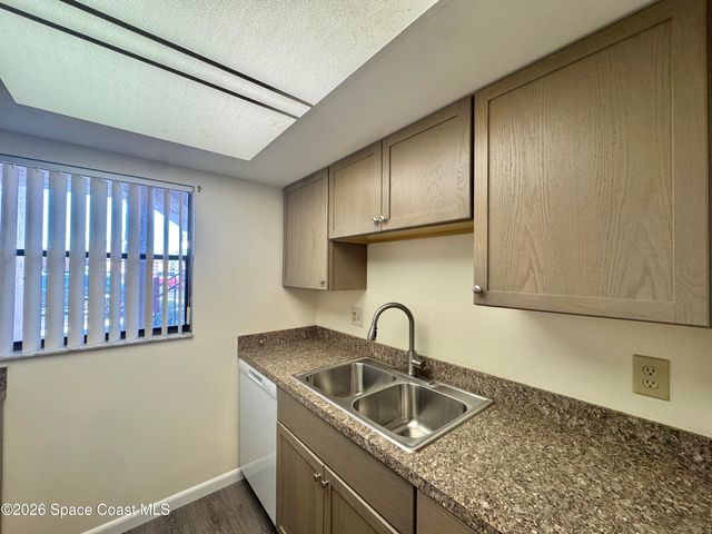 2673 Golf Lake Circle 1311, Melbourne, FL 32935